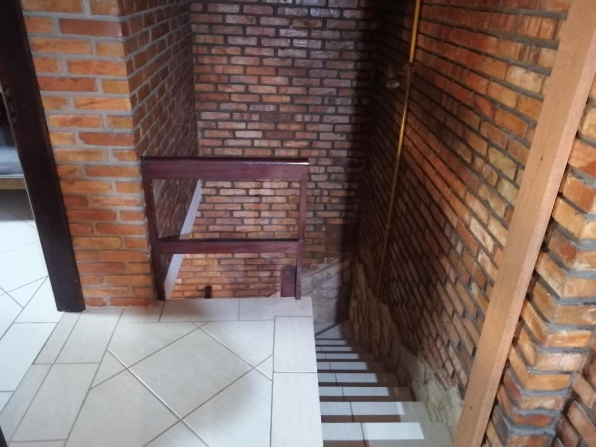 Coqueiros Hostel Флорианополис Экстерьер фото